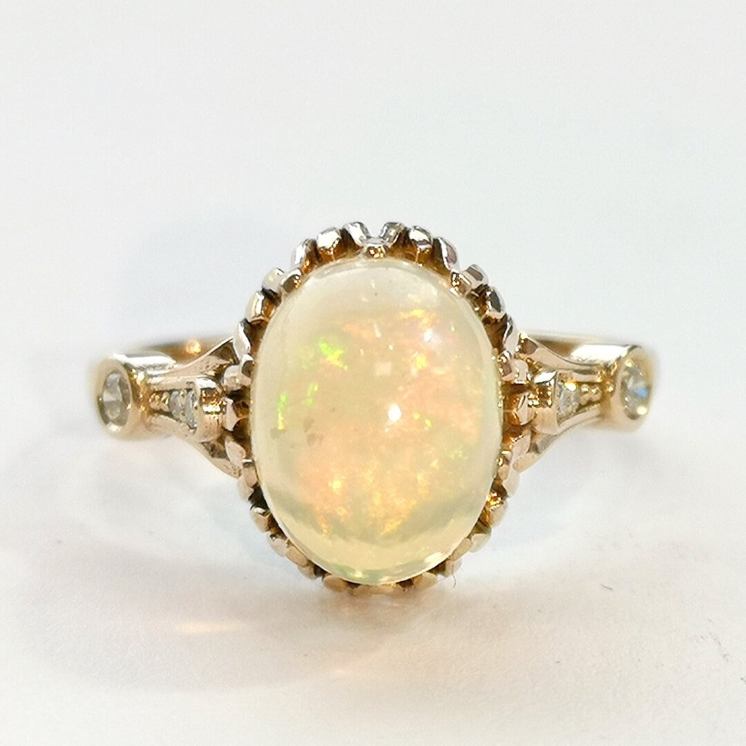 Opal and Diamonds Vintage Gold Ring - SOPHYGEMS
