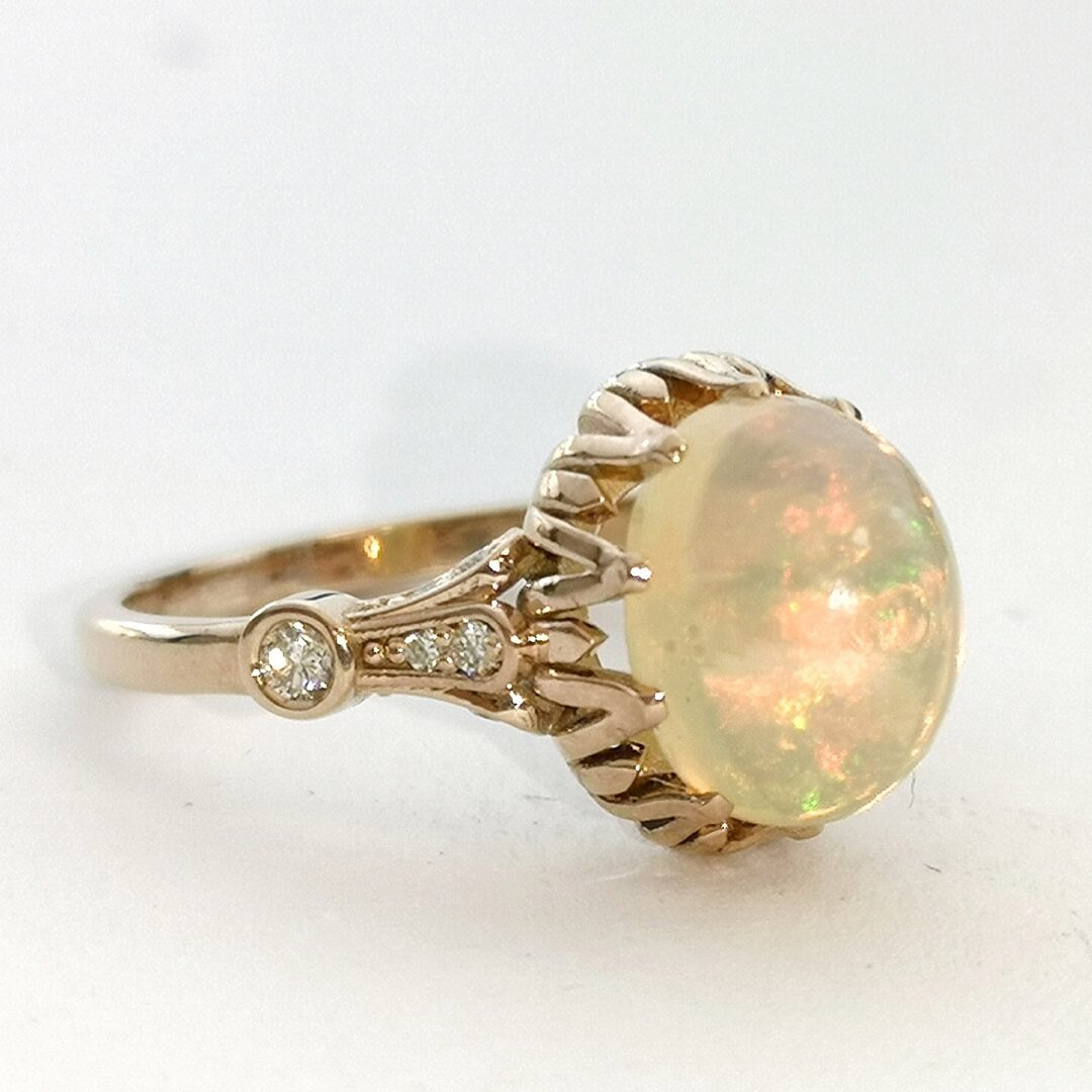 Opal and Diamonds Vintage Gold Ring - SOPHYGEMS
