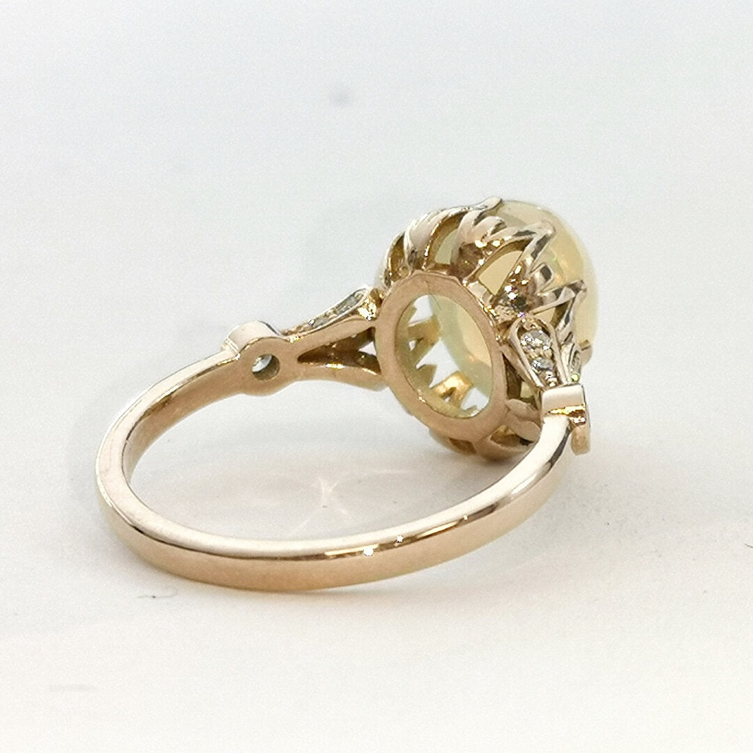 Opal and Diamonds Vintage Gold Ring - SOPHYGEMS
