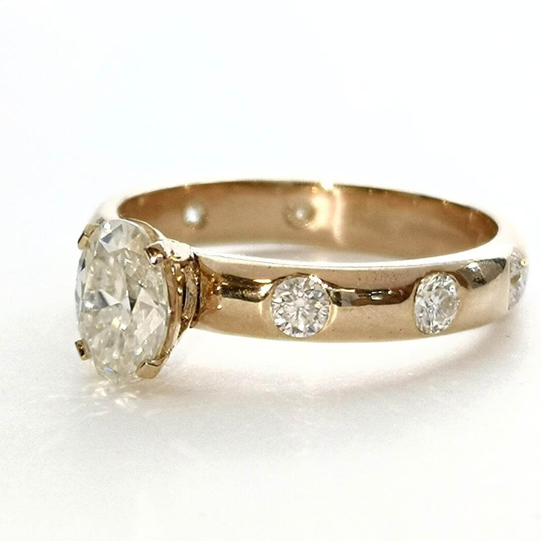 Oval Moissanite Engagement Gold Ring - SOPHYGEMS