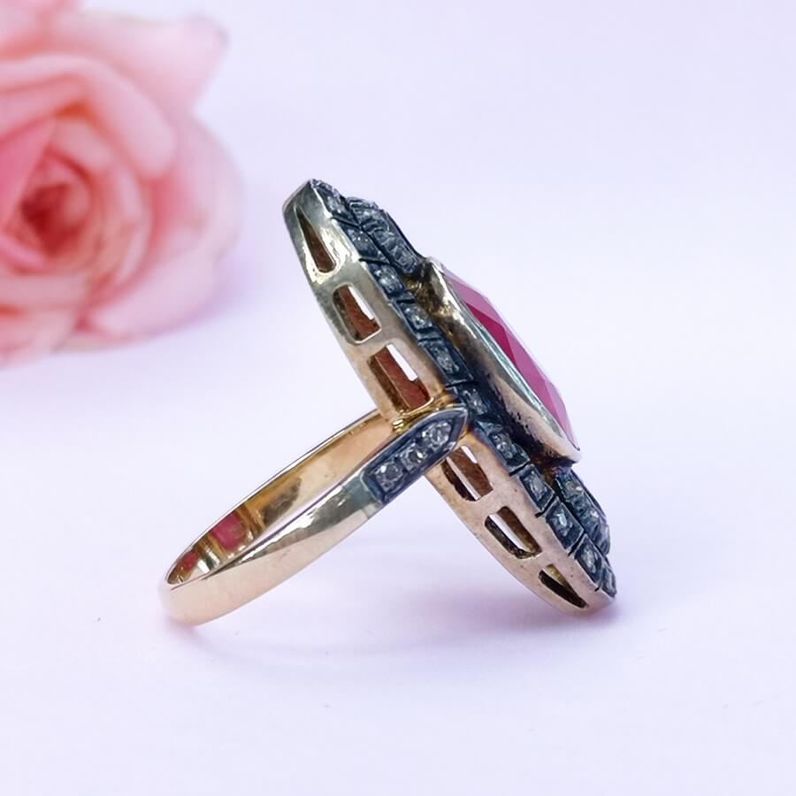 Ruby & Diamonds Gold Ring Vintage Style - SOPHYGEMS