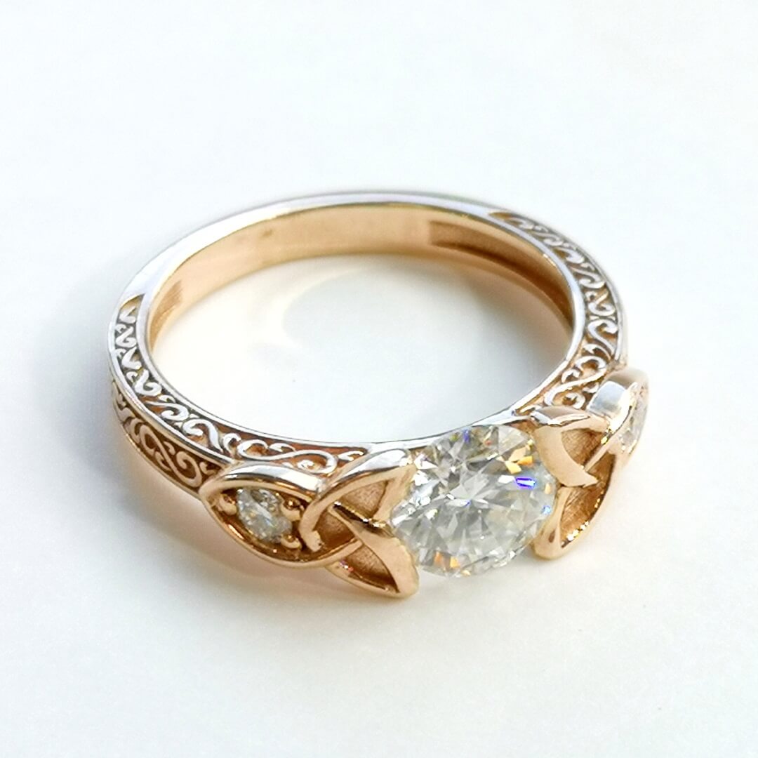 Elegant Moissanite Rose Gold Ring - SOPHYGEMS