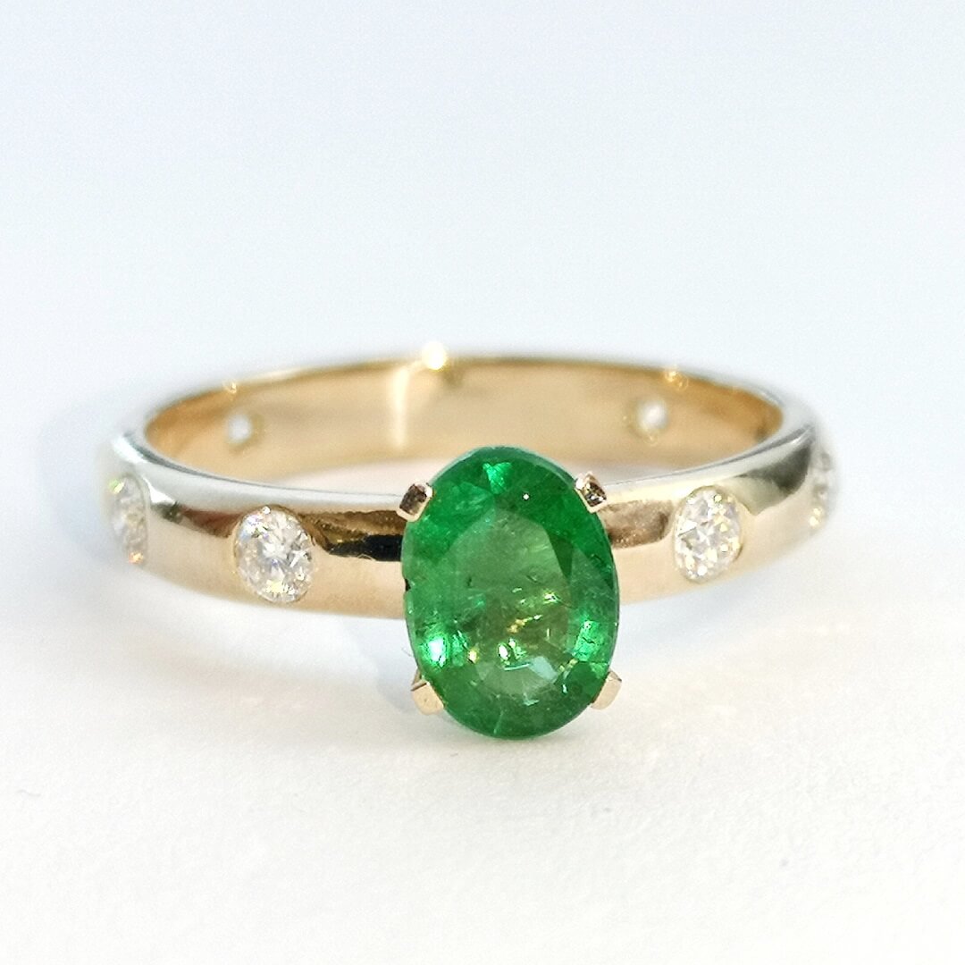 Emerald and Moissanites Engagement Gold Ring - SOPHYGEMS