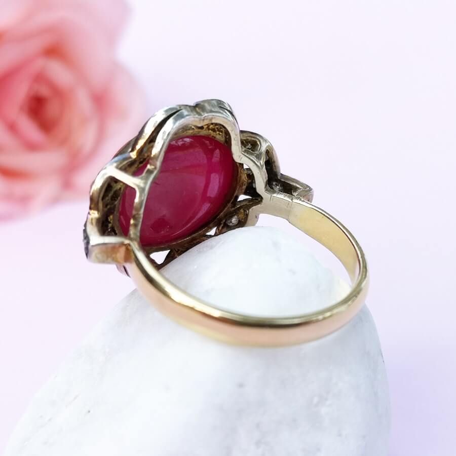 Ruby and Diamonds Gold Ring Art Deco - SOPHYGEMS