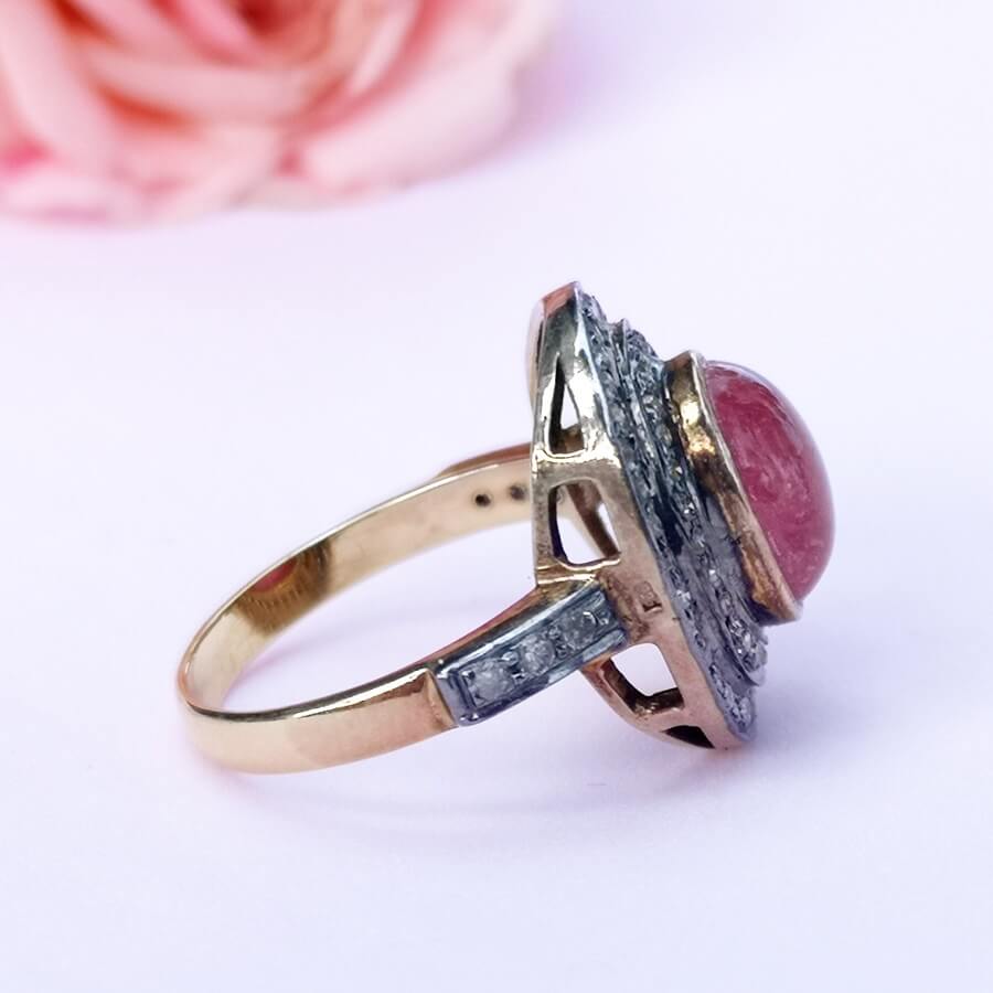 Ruby Kabachon and Diamonds Gold Ring - SOPHYGEMS